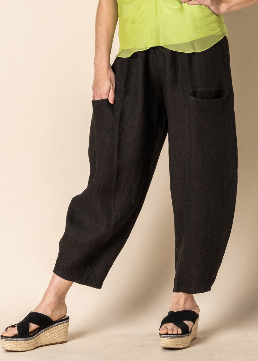 Florencia Linen Pants in Onyx