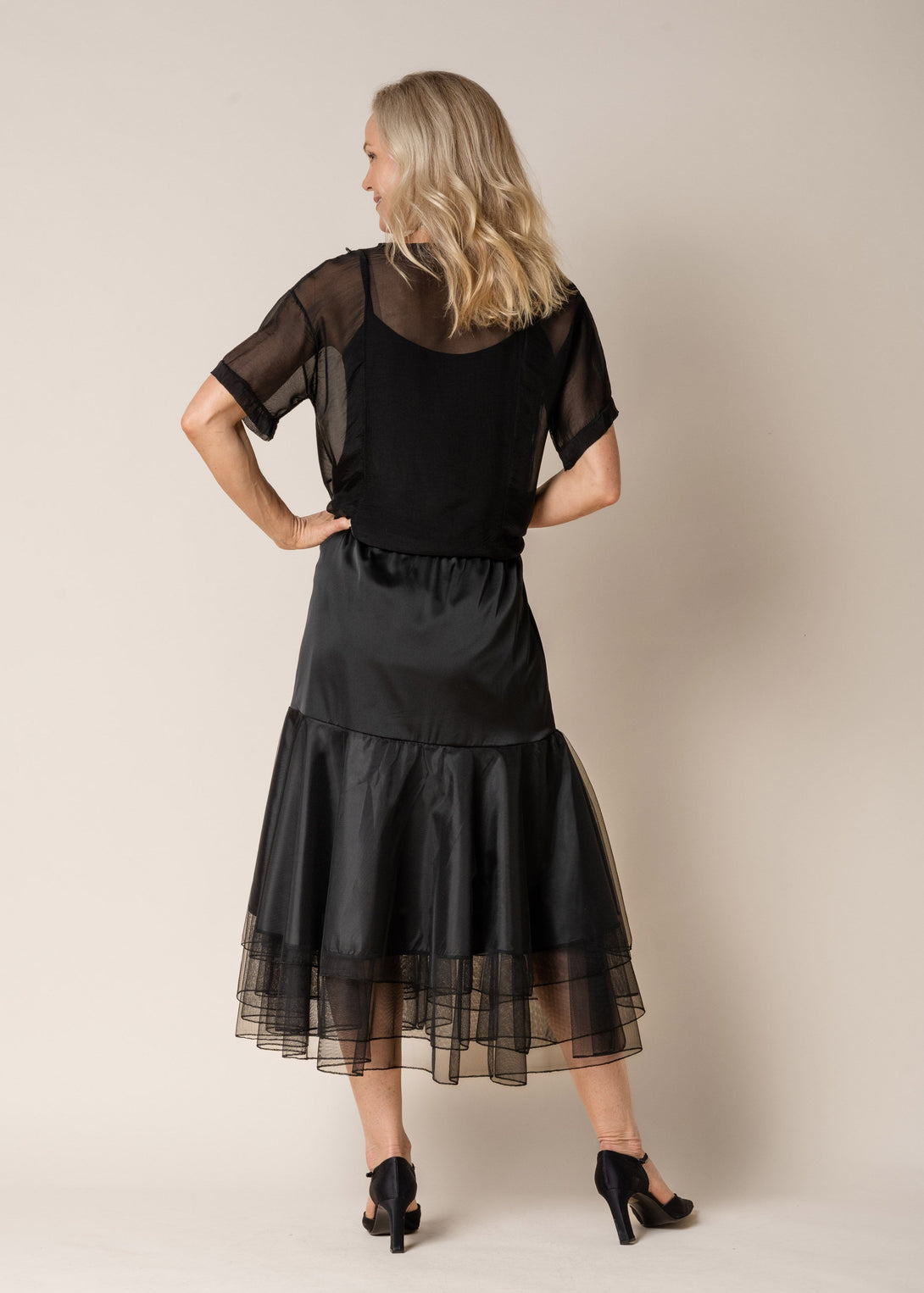 Nami Skirt in Onyx