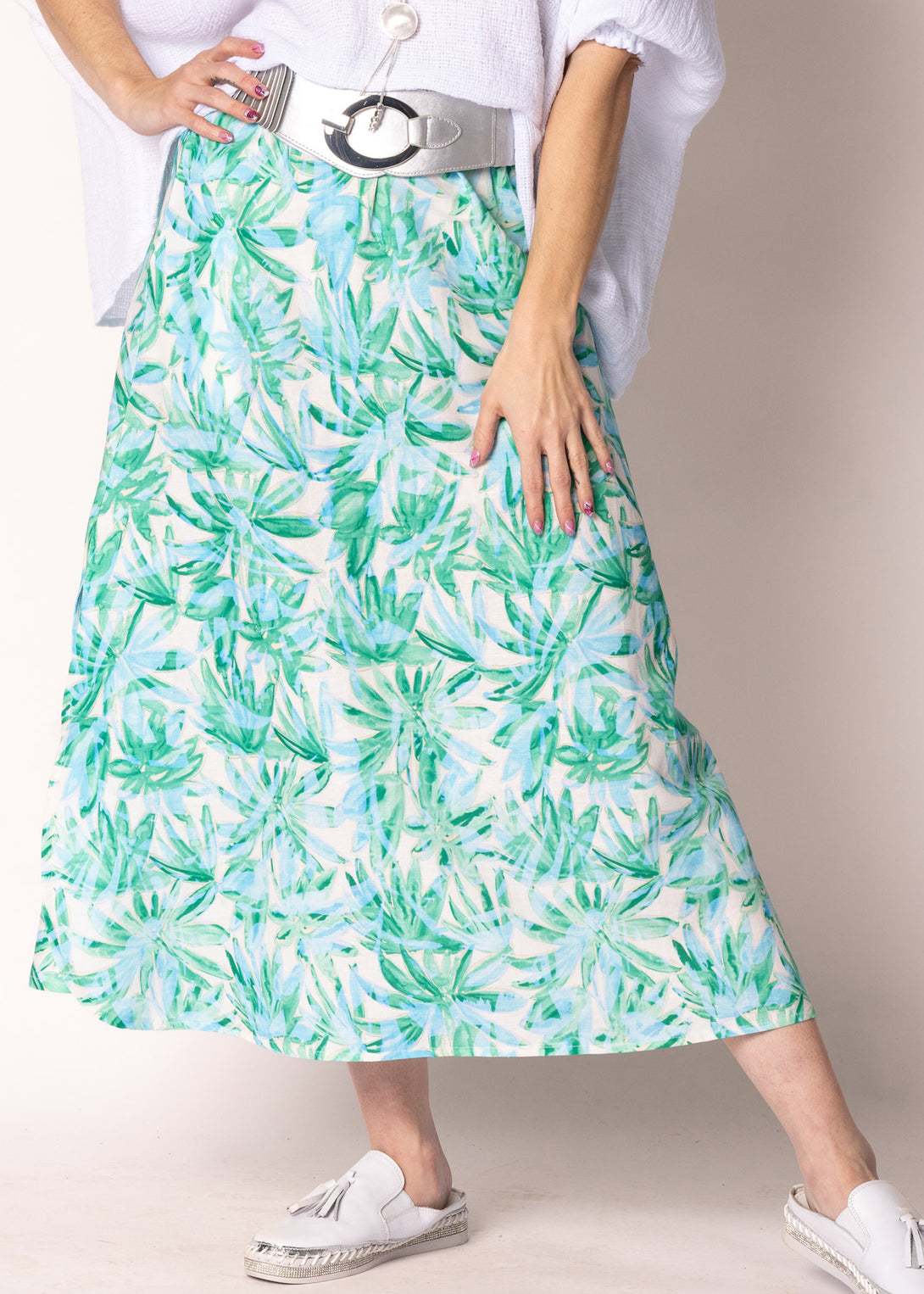 Aloura Linen Blend Skirt in Capri Green - Imagine Fashion
