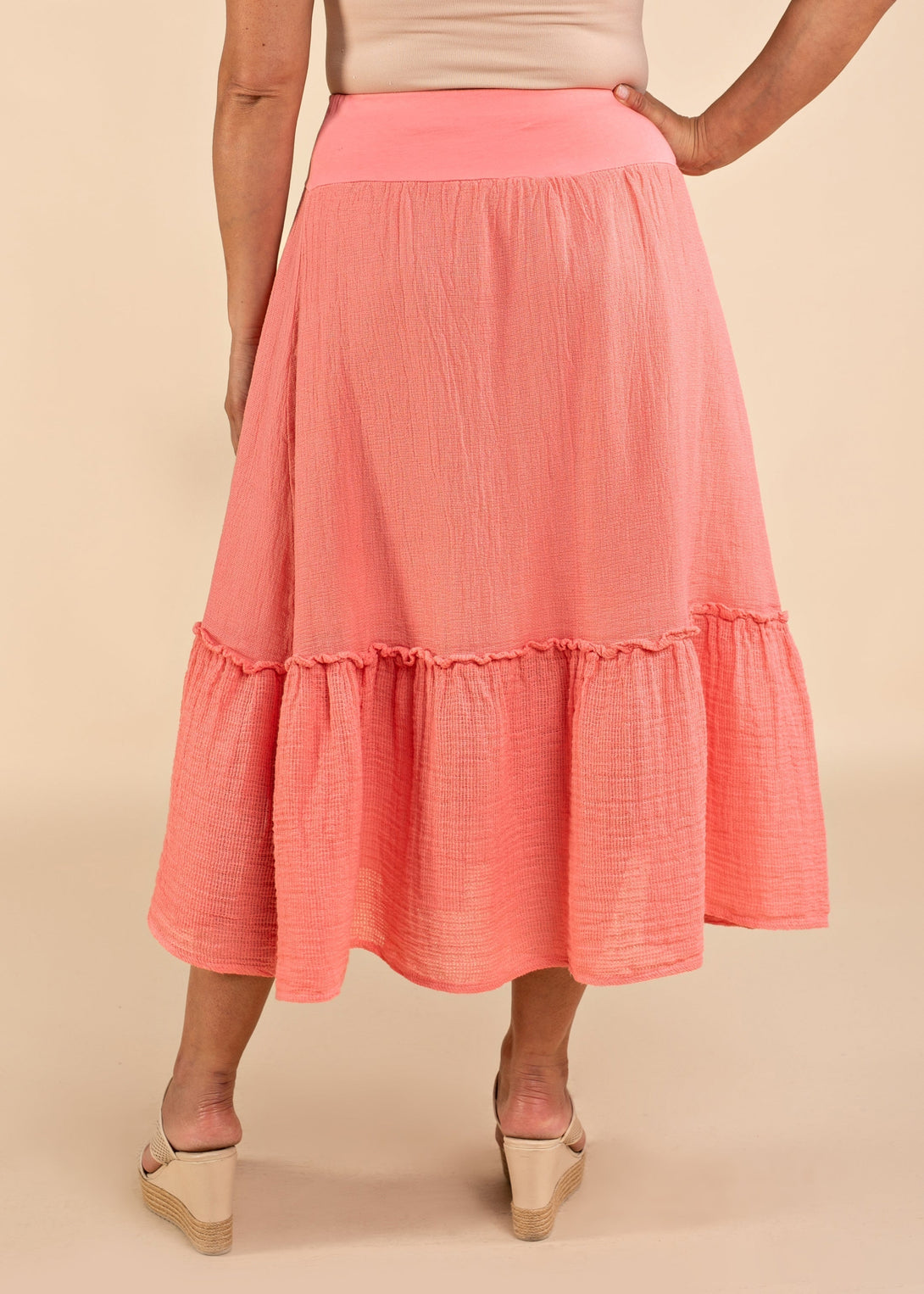 Elva Linen Skirt in Coral Crush