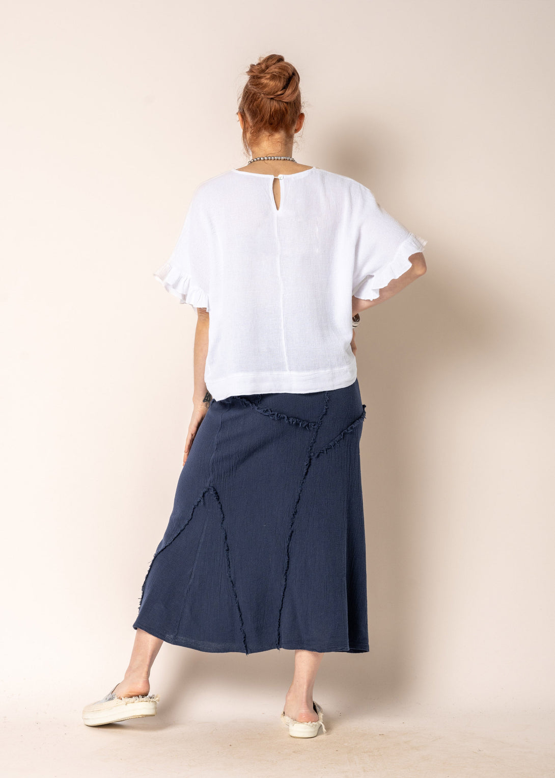 Skyla Linen Skirt in Navy