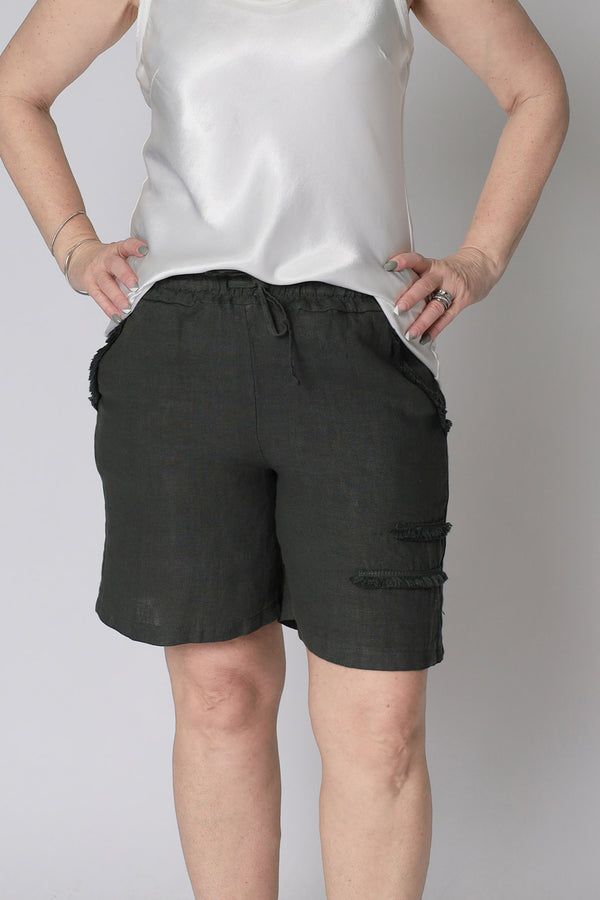 Lysandra Linen Shorts in Khaki