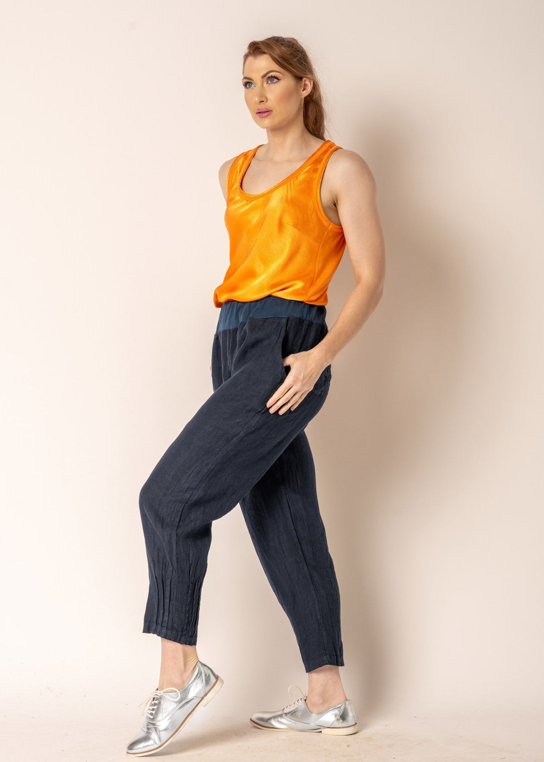 Daizy Linen Pants in Navy