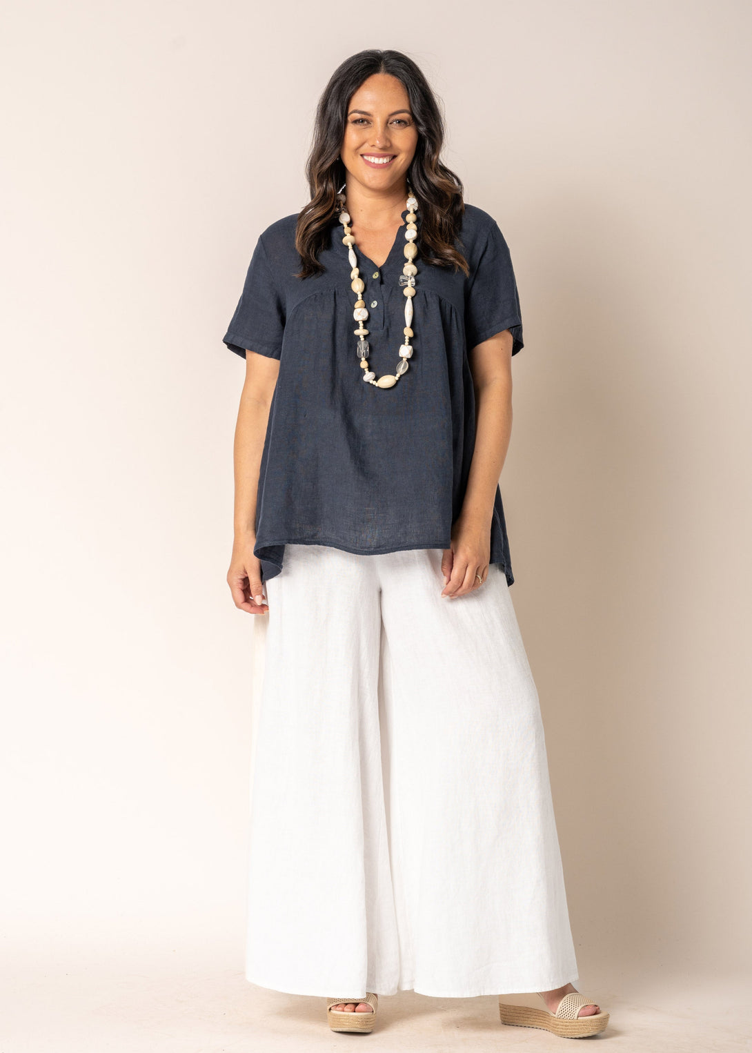 Aster Linen Top in Navy