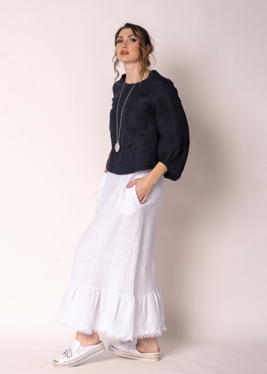 Gessica Linen Skirt in White - Imagine Fashion