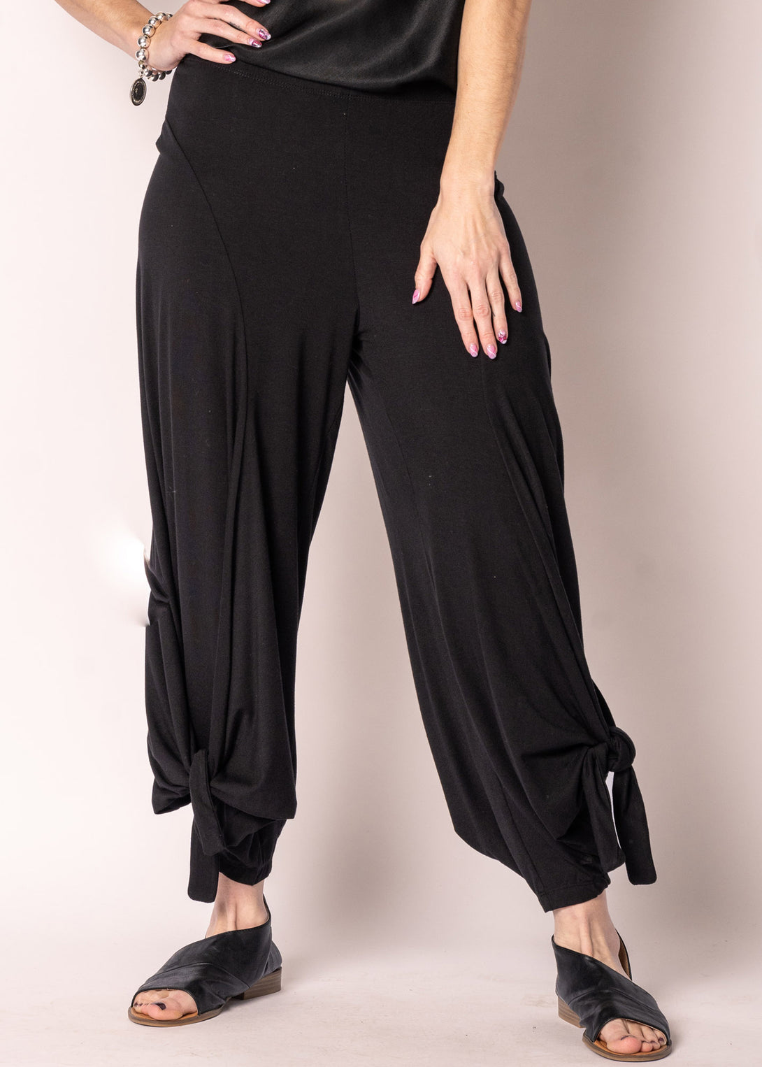 Marzia Pants in Onyx - Imagine Fashion