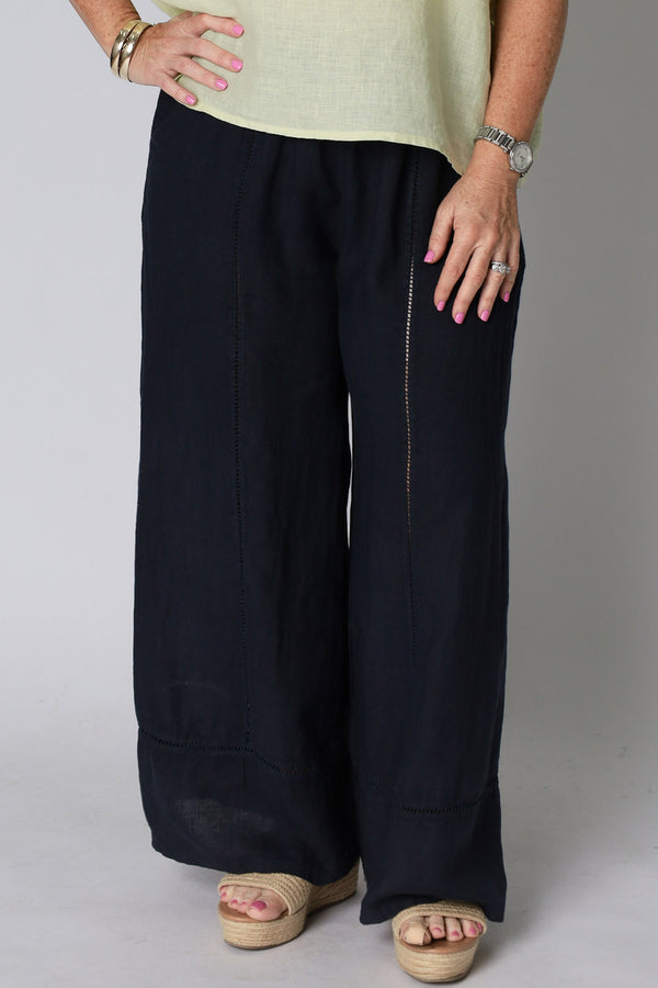 Saphina Linen Pants in Navy