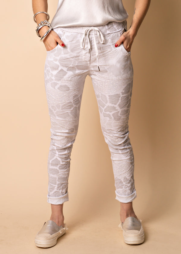 Callow Pants in White - Imagine Fashion