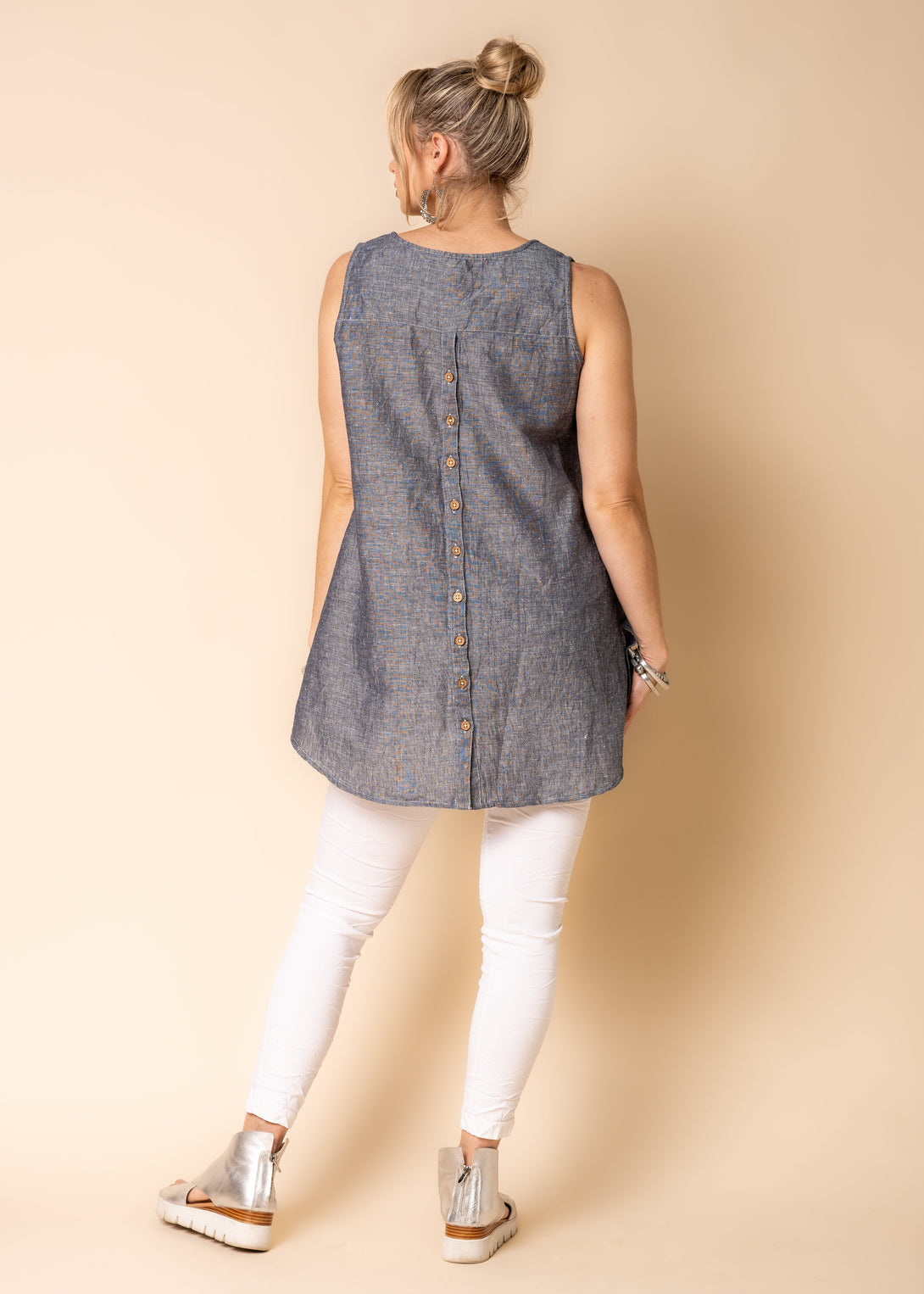 Joyce Linen Blend Top in Navy