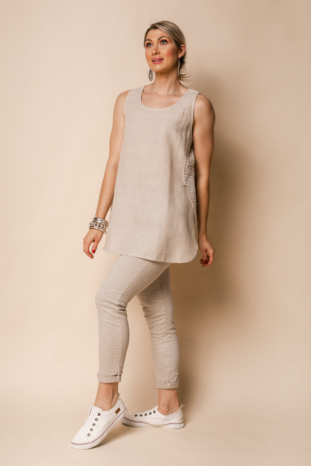 Mari Linen Blend Top in Latte