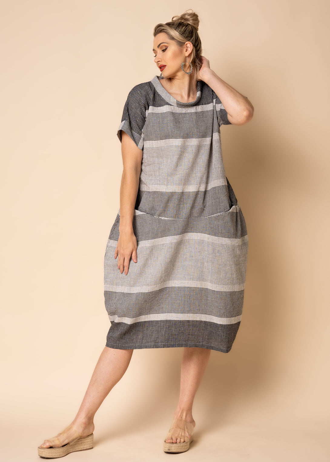 Bobbie Linen Blend Dress in Onyx