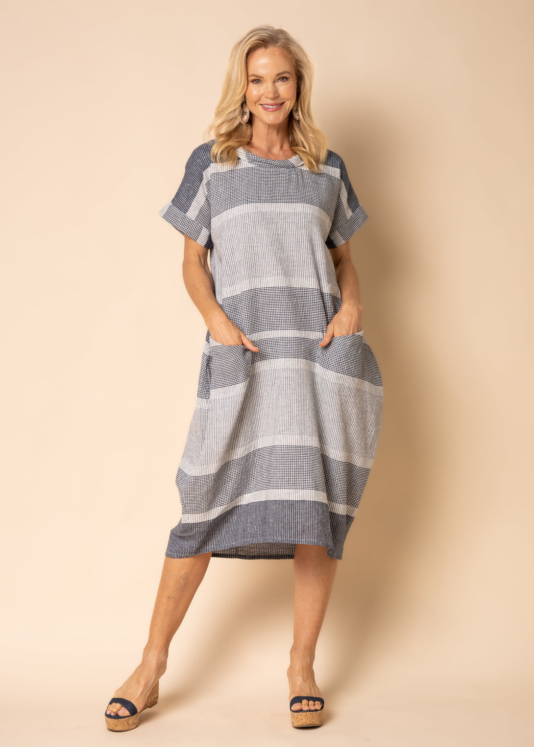 Bobbie Linen Blend Dress in Navy