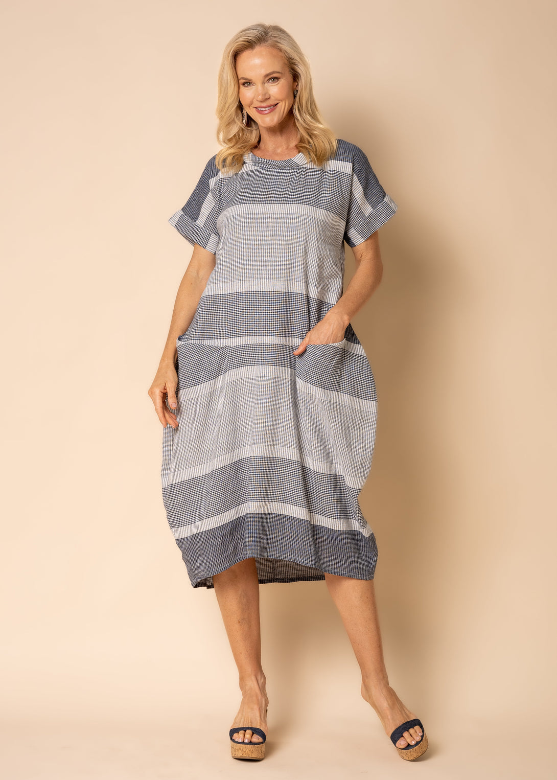 Bobbie Linen Blend Dress in Navy