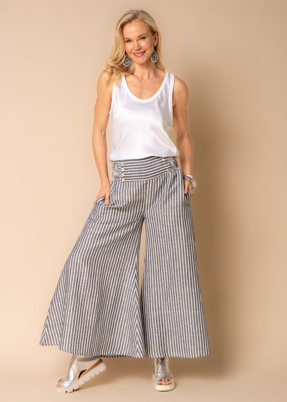 Estella Linen Blend Pants in Navy