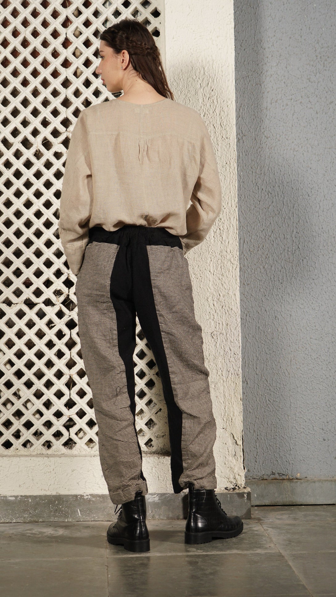 Carey Linen Blend Pant in Onyx