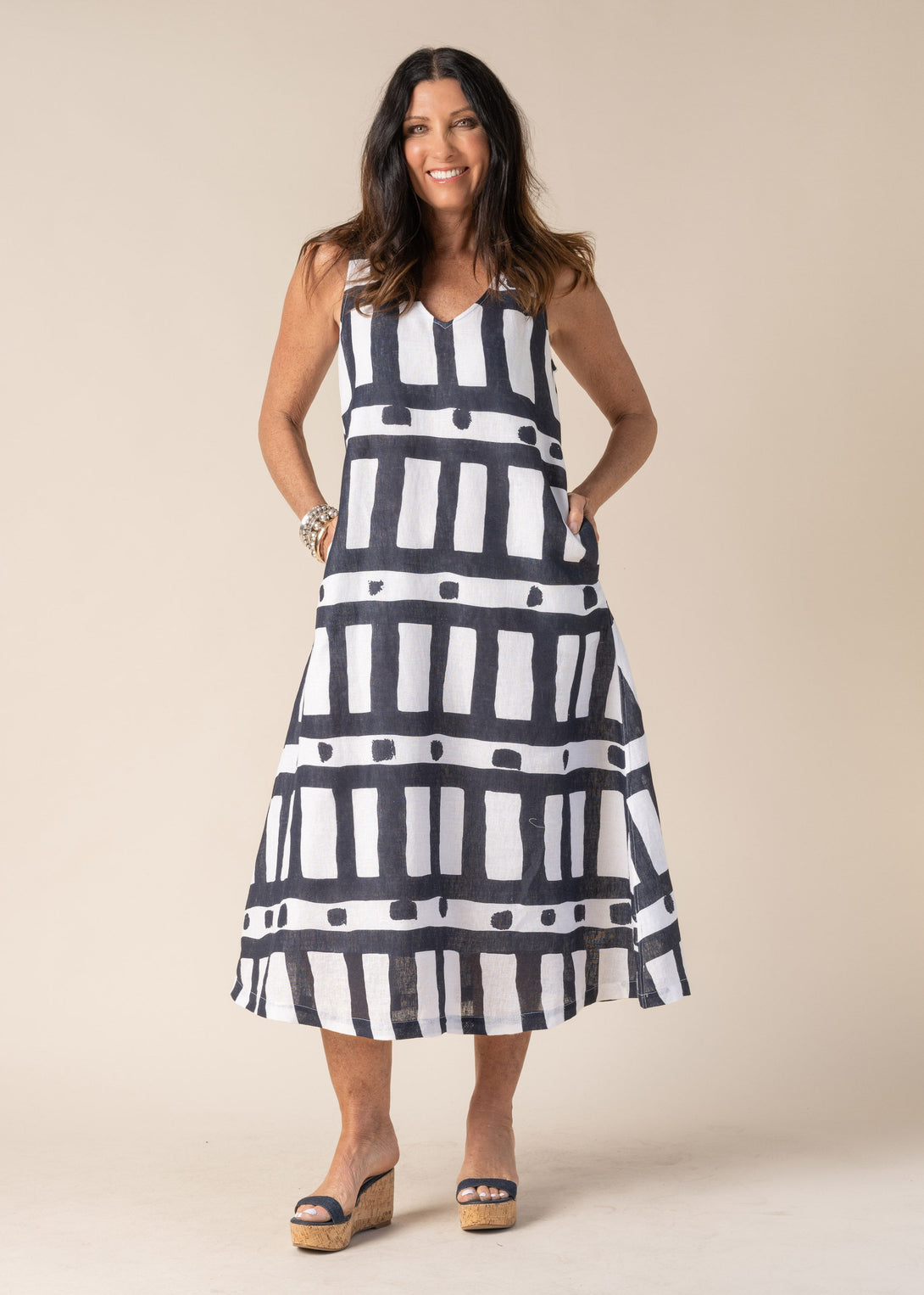 Agnitha Linen Dress in Navy