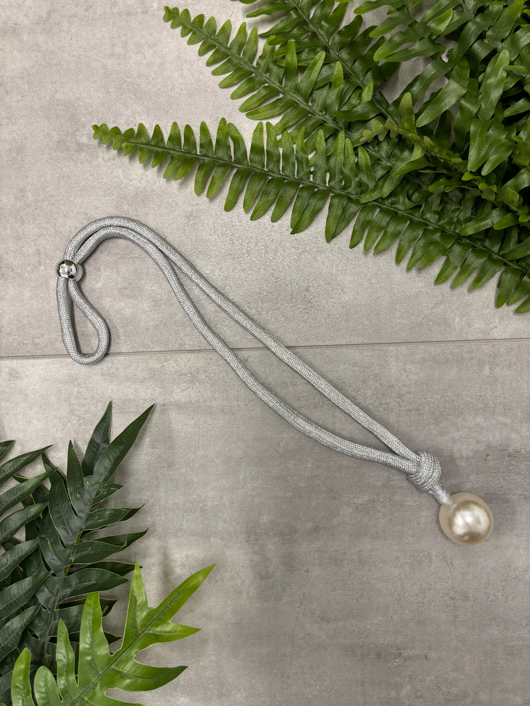 Besiana Necklace in Silver - Imagine Fashion