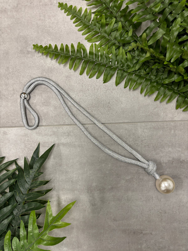 Besiana Necklace in Silver - Imagine Fashion