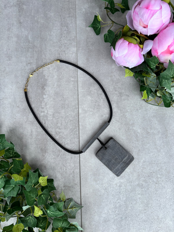 Cielo Necklace in Granite